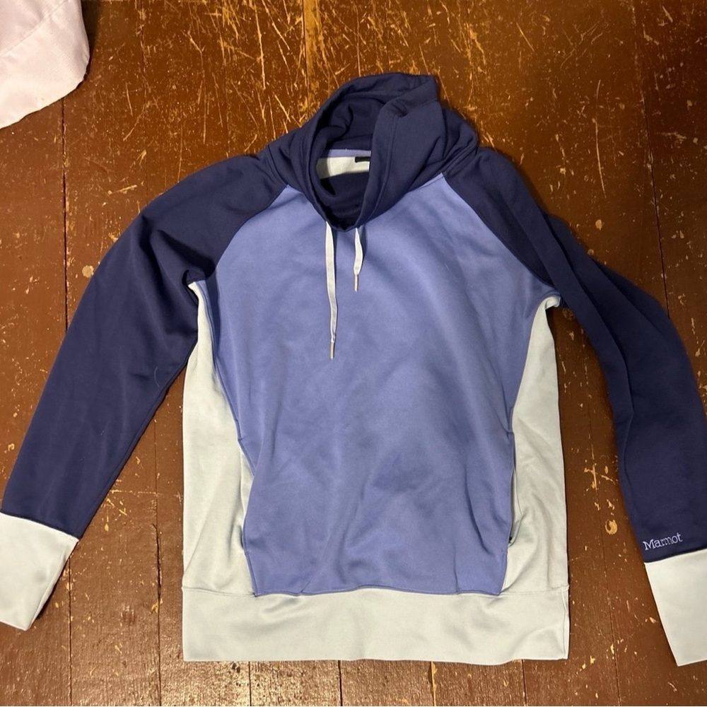 Women’s Marmot Sweatshirt